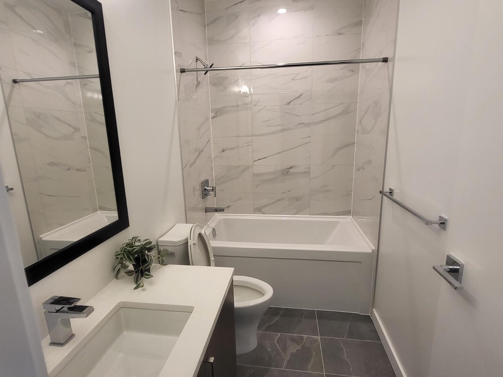 3305 13350 Central Avenue, Surrey, British Columbia  V3T 0S1 - Photo 13 - R3056355