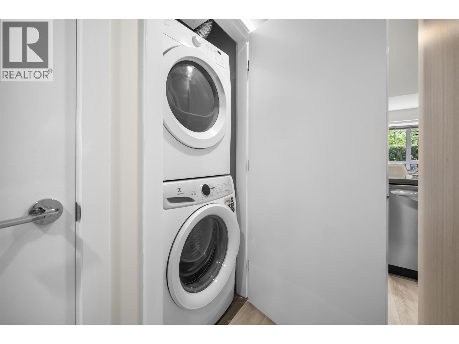 207 9350 University High Street, Burnaby, British Columbia  V5A 0B6 - Photo 19 - R3051482