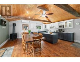 1647 County 10 Road, Prince Edward County (Athol Ward), Ca