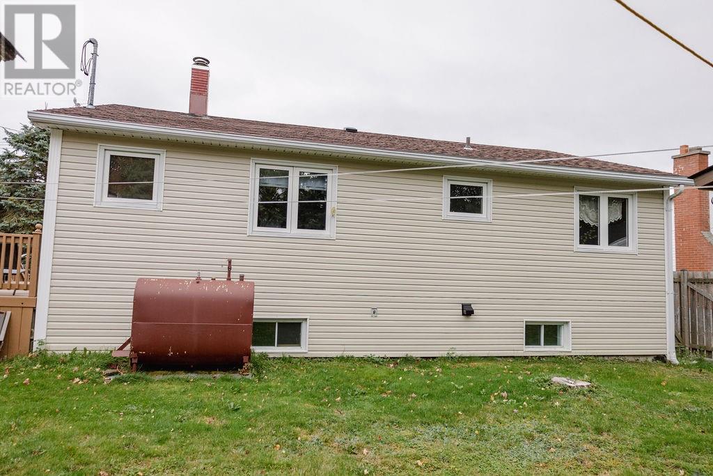 15 Baldwin Street, Gander, Newfoundland & Labrador  A1V 1L4 - Photo 23 - 1291213