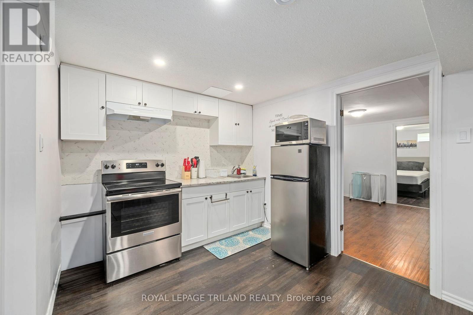 9 Johnson Place, St. Thomas, Ontario  N5P 2E9 - Photo 18 - X12454697