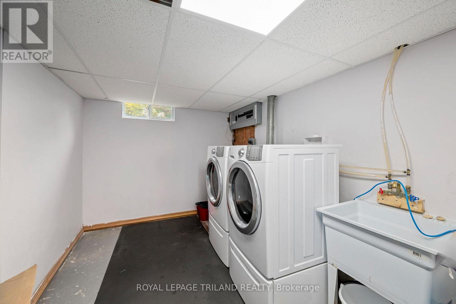 9 Johnson Place, St. Thomas, Ontario  N5P 2E9 - Photo 24 - X12454697