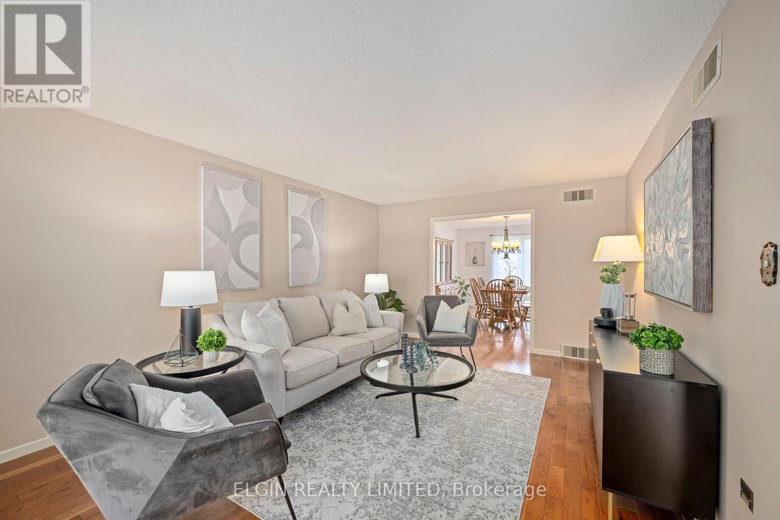 23 Farmington Crescent, London South, Ontario  N6K 3J2 - Photo 7 - X12454730