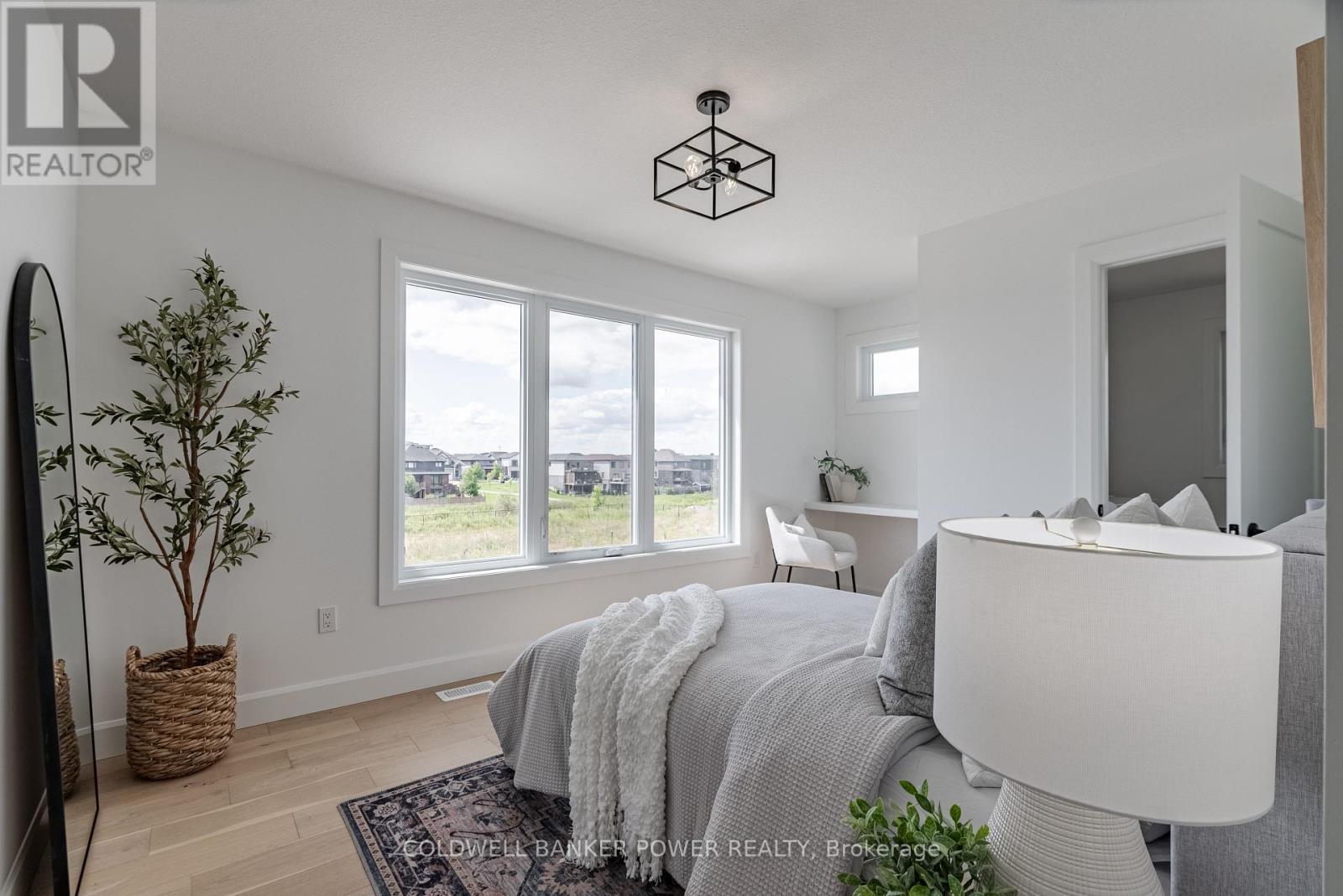 2692 Heardcreek Trail, London North (North S), Ontario  N6G 0W1 - Photo 35 - X12454742