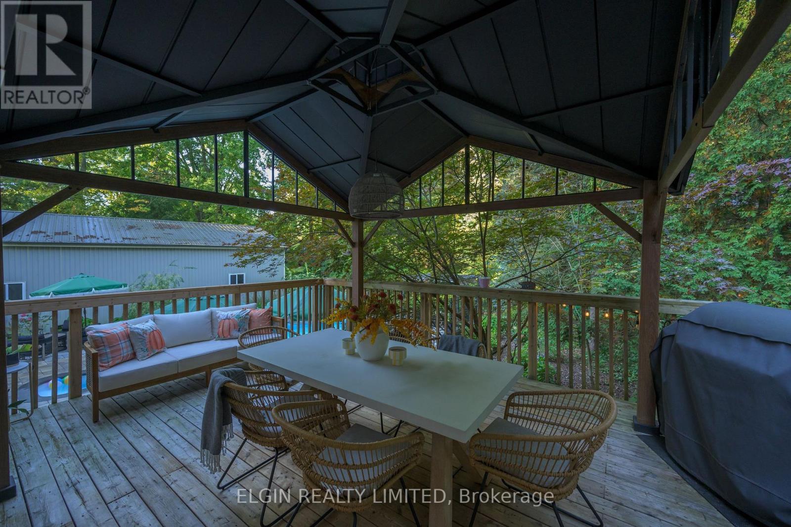 8031 Rogers Road, Malahide, Ontario  N5H 2R4 - Photo 20 - X12454803