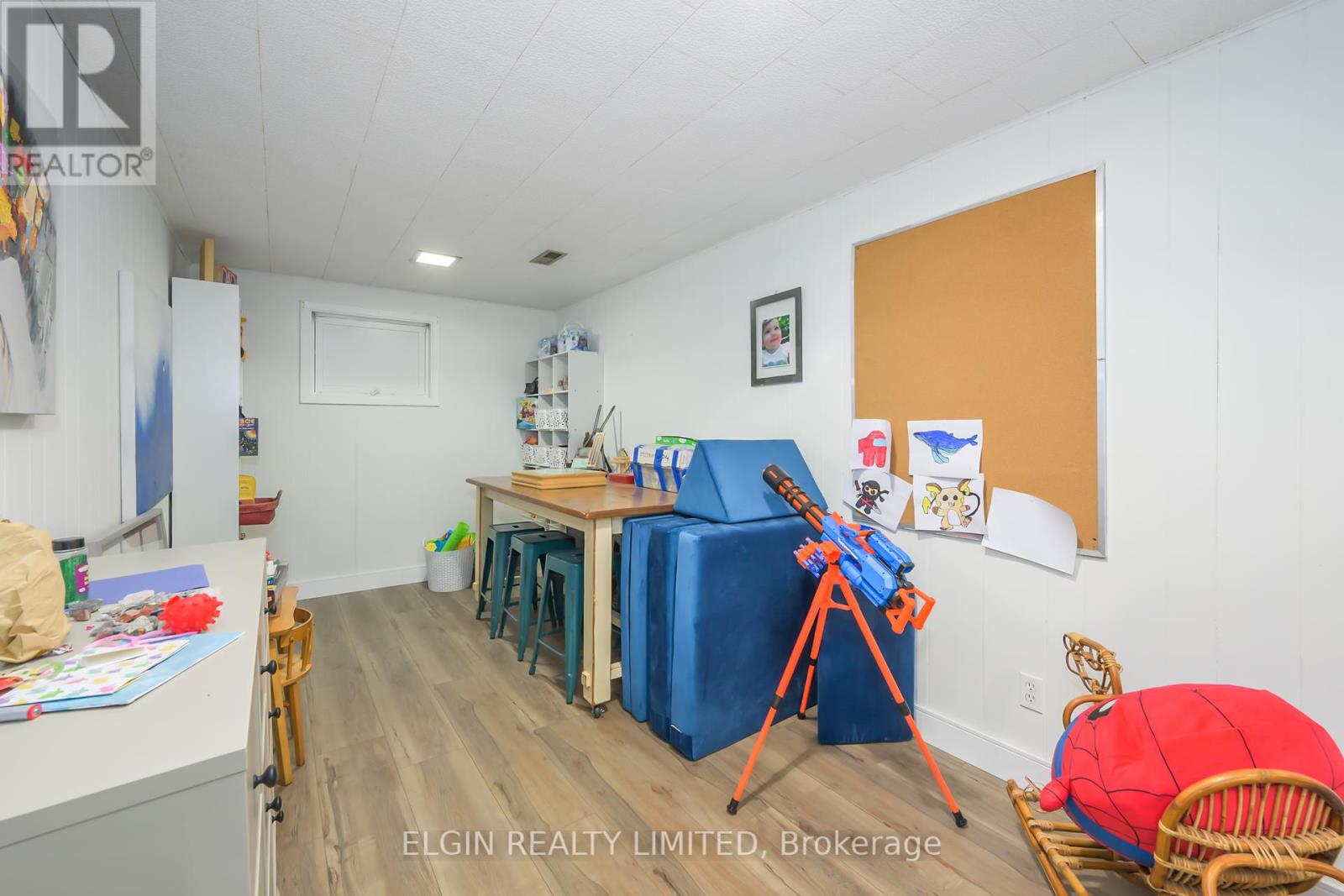 8031 Rogers Road, Malahide, Ontario  N5H 2R4 - Photo 47 - X12454803