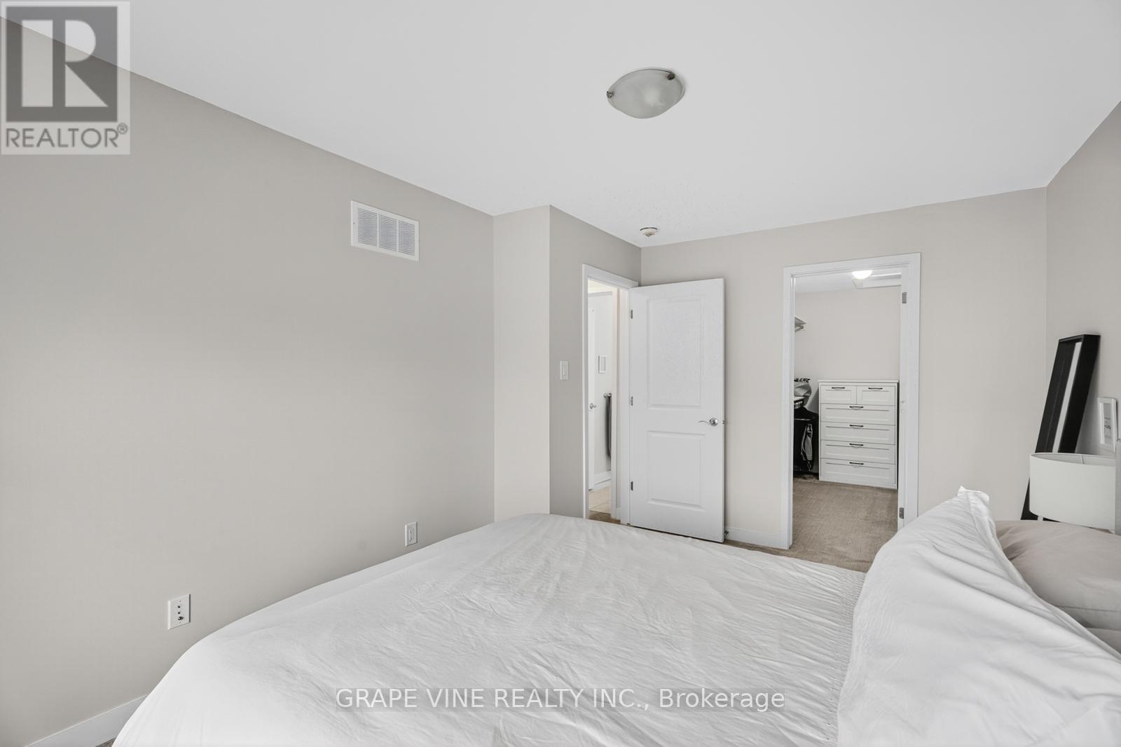 172 Visor Private, Ottawa, Ontario  K2V 0S6 - Photo 23 - X12454713