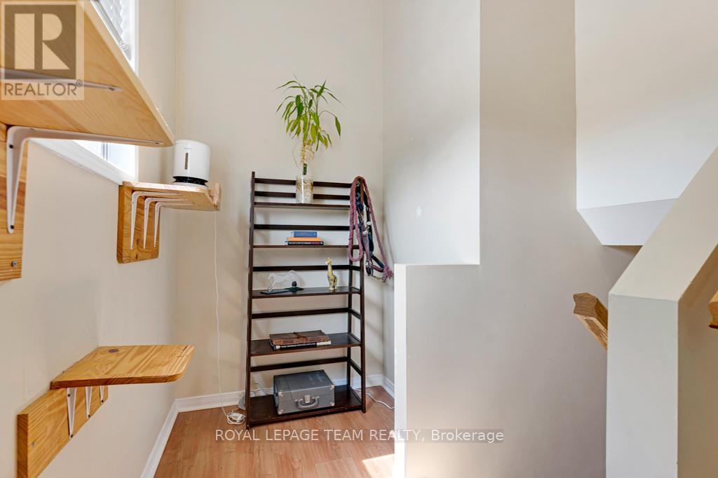 185 Morris Street, Carleton Place, Ontario  K7C 4M8 - Photo 12 - X12454717