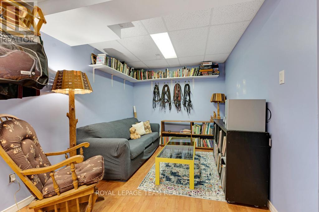185 Morris Street, Carleton Place, Ontario  K7C 4M8 - Photo 23 - X12454717