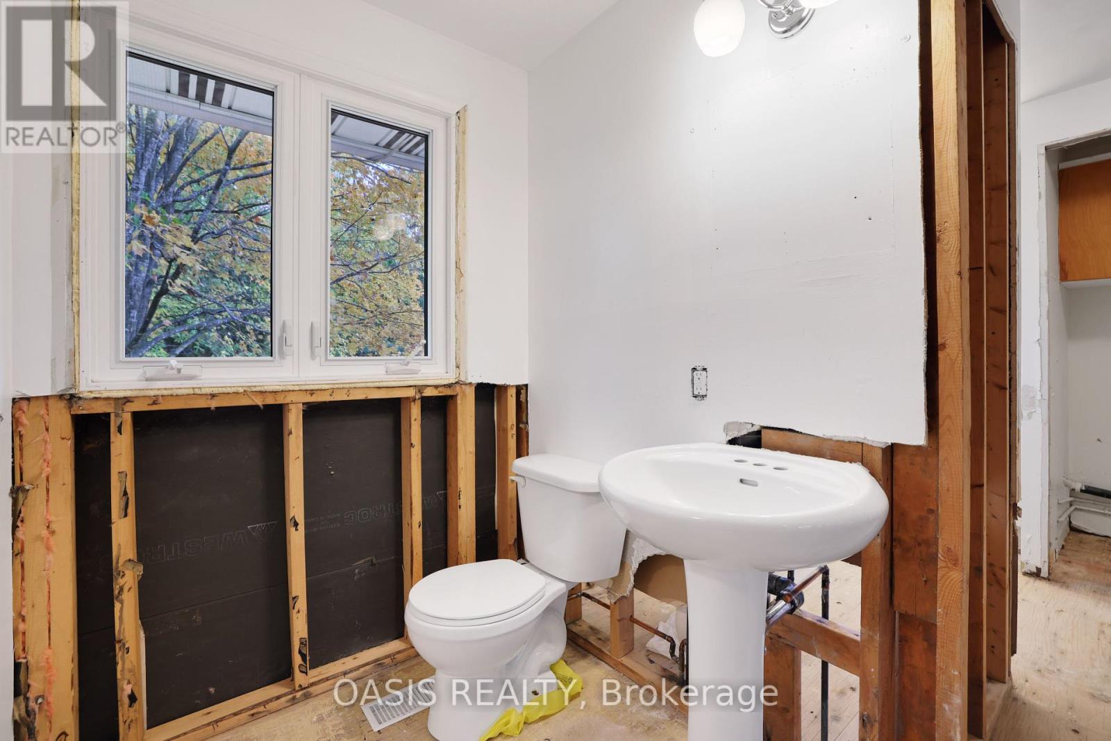 120 Glenncastle Drive, Ottawa, Ontario  K0A 1L0 - Photo 21 - X12454728