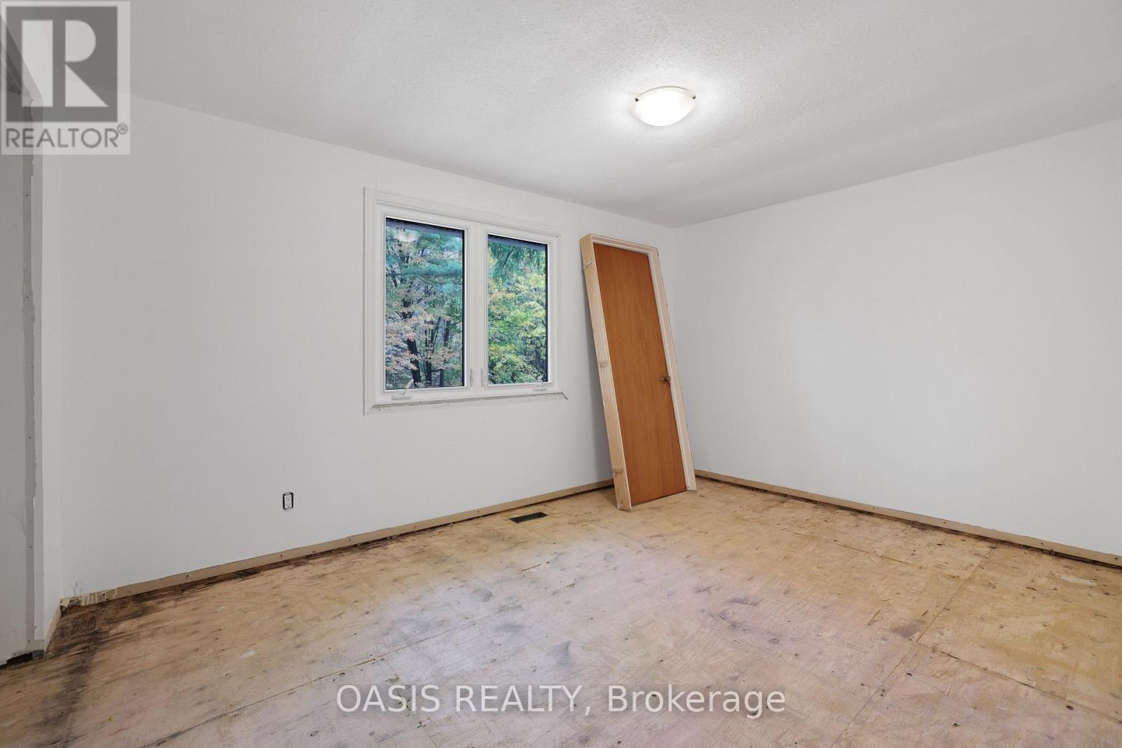 120 Glenncastle Drive, Ottawa, Ontario  K0A 1L0 - Photo 23 - X12454728