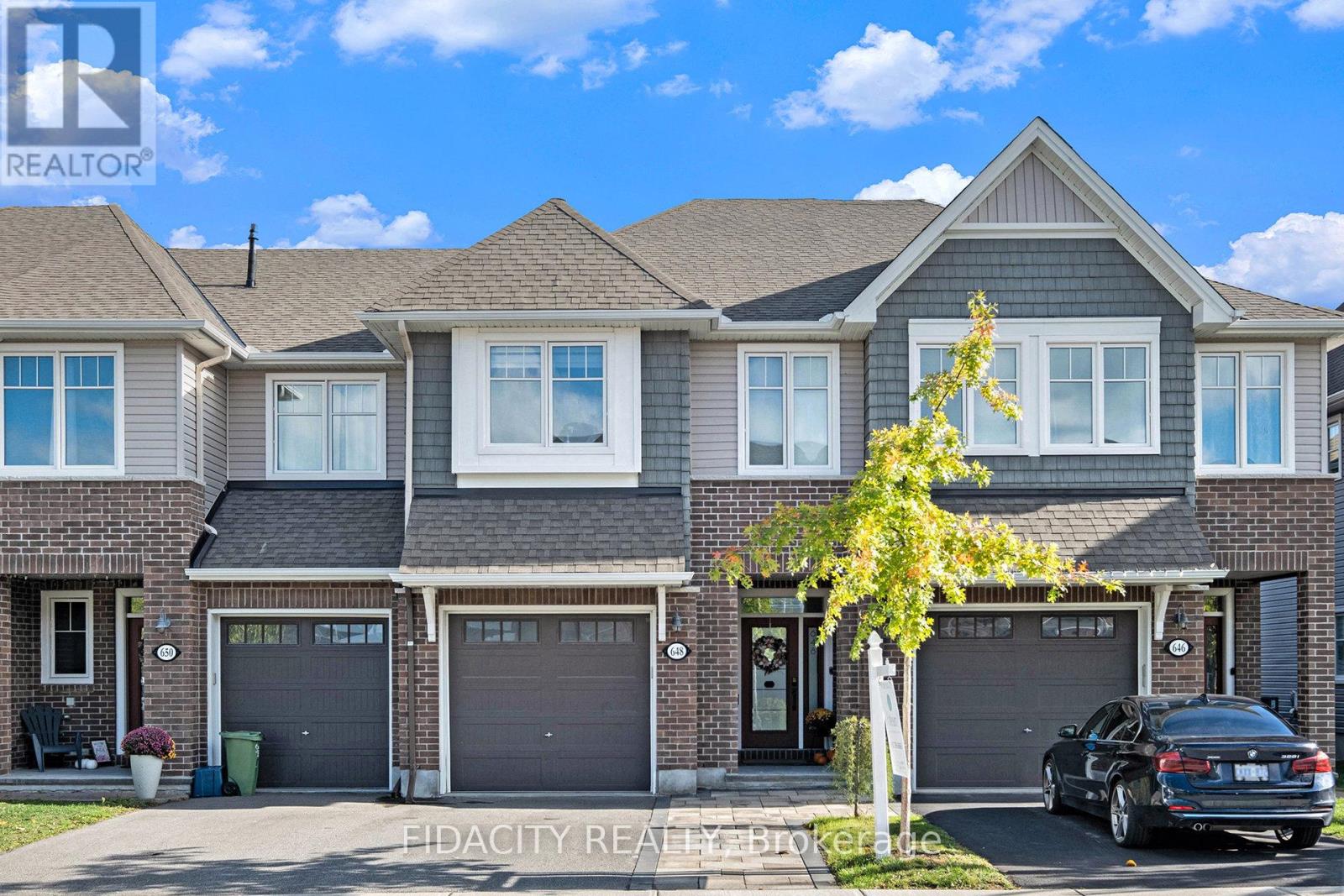 648 Vivera Place, Ottawa, Ontario  K2S 2N1 - Photo 1 - X12454794