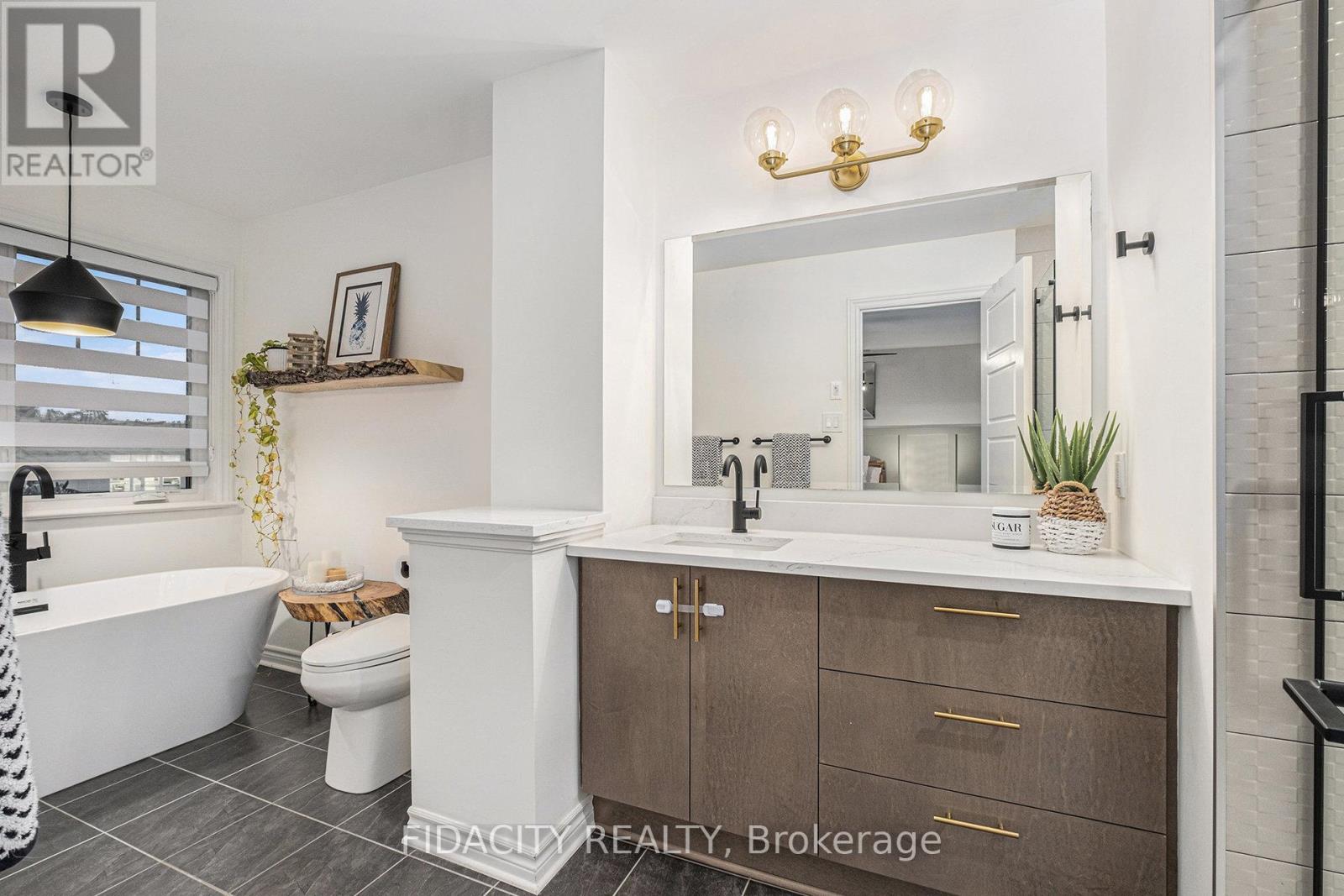 648 Vivera Place, Ottawa, Ontario  K2S 2N1 - Photo 14 - X12454794