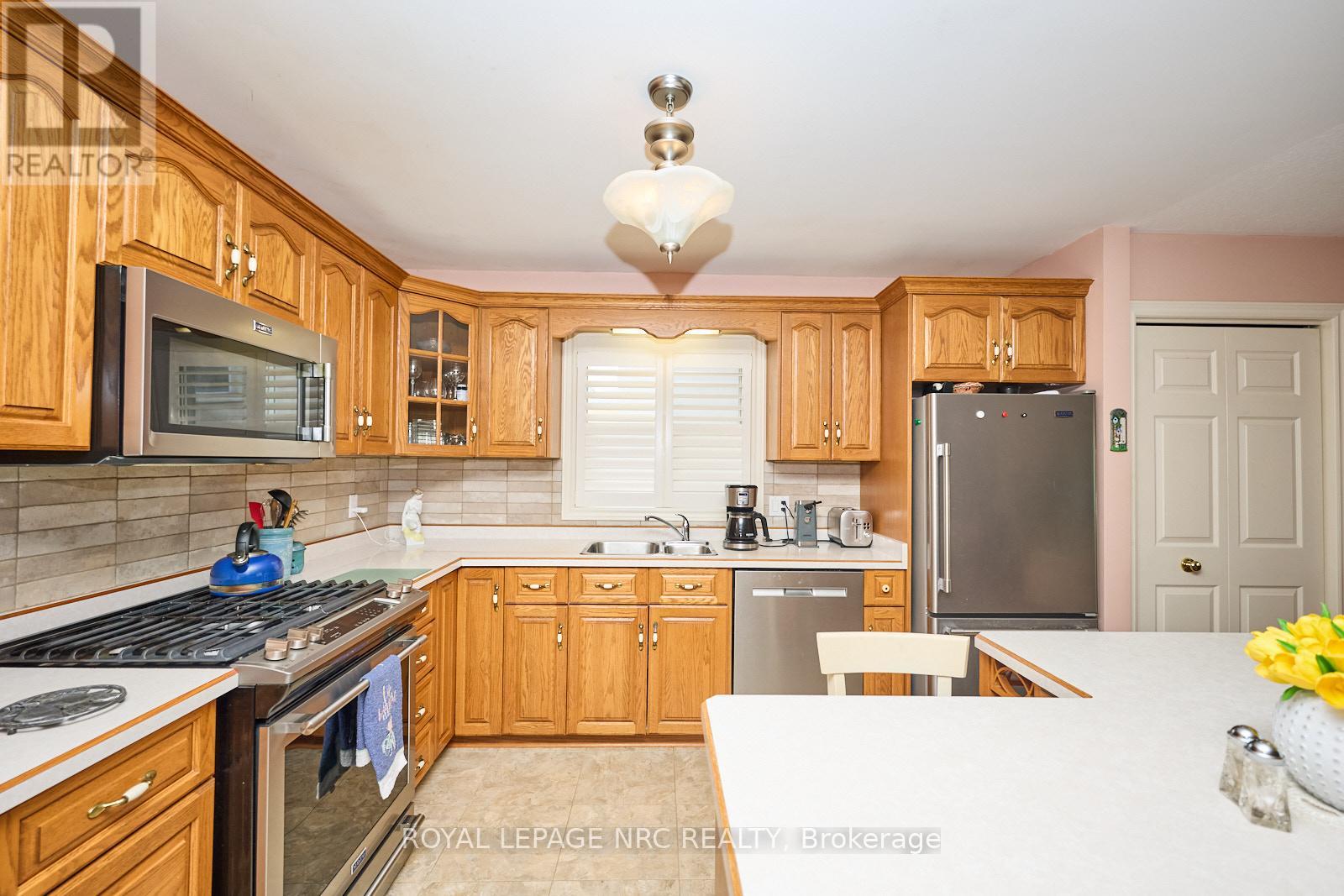 32 Wilton Avenue, Welland, Ontario  L3C 1Z9 - Photo 26 - X12263703
