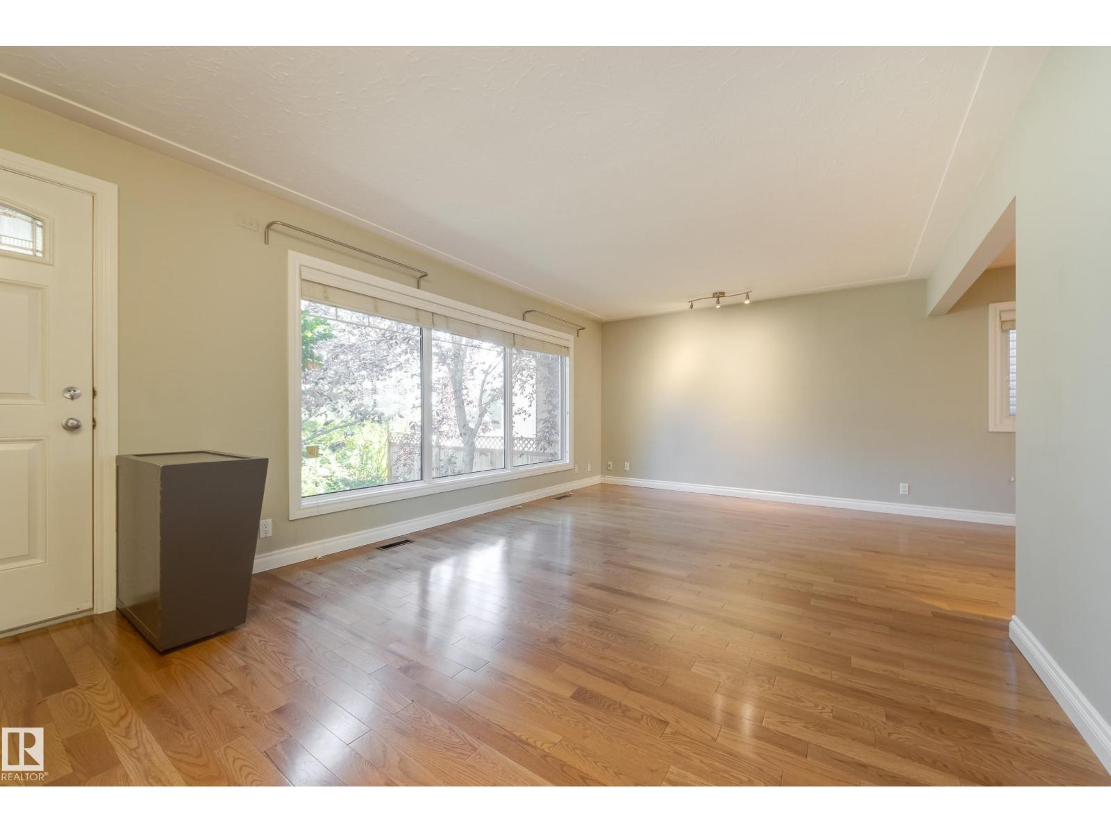 7112 81 St Nw, Edmonton, Alberta  T6C 2T4 - Photo 3 - E4461485