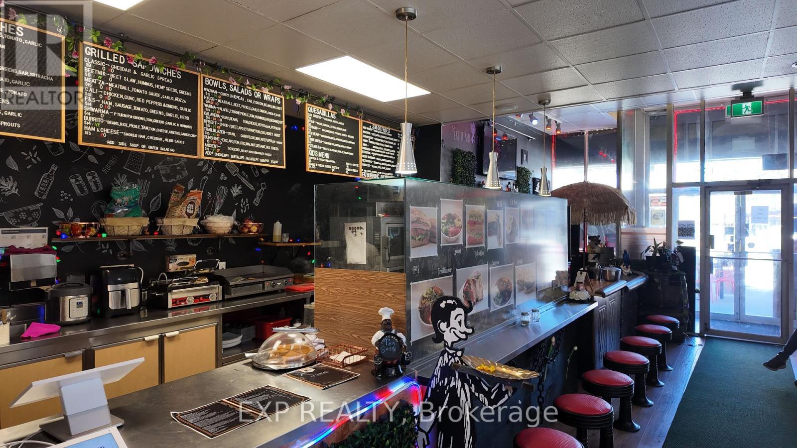 69 Main Street, Cambridge, Ontario  N1R 1V6 - Photo 4 - X12450966