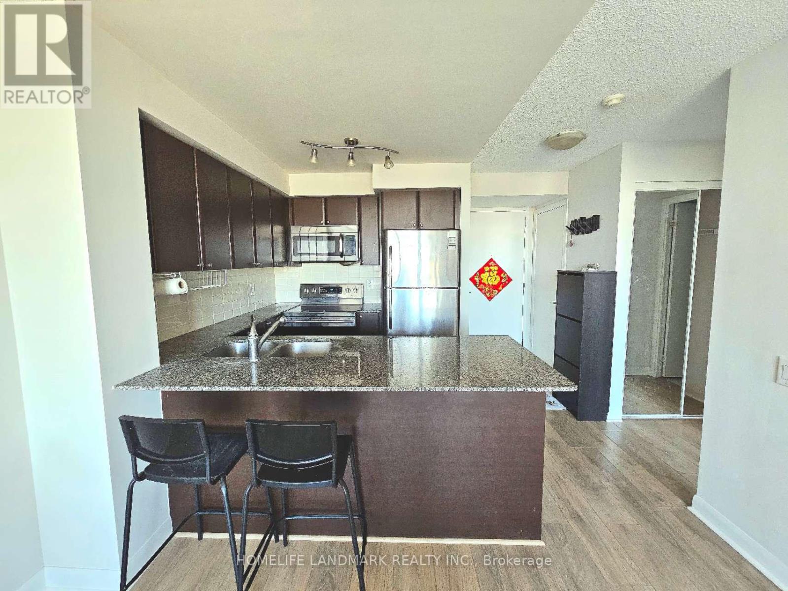 527 - 525 Wilson Avenue, Toronto, Ontario  M3H 1V1 - Photo 2 - C12454611