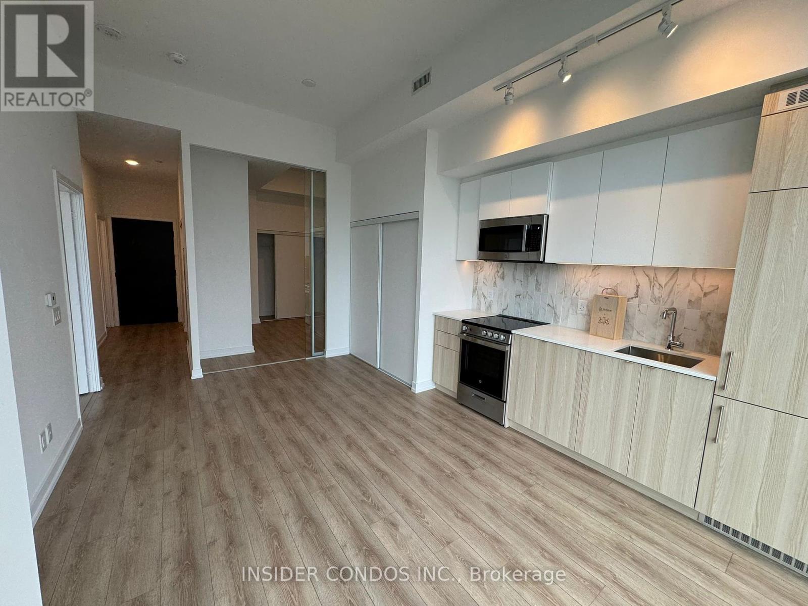 805 - 500 Dupont Street, Toronto, Ontario  M6G 1Y7 - Photo 7 - C12454628