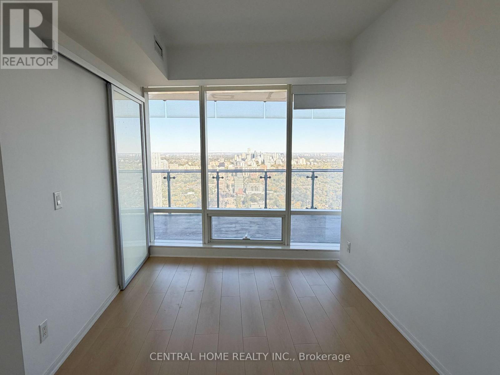 5609 - 1 Bloor Street E, Toronto, Ontario  M4W 1A9 - Photo 8 - C12454633