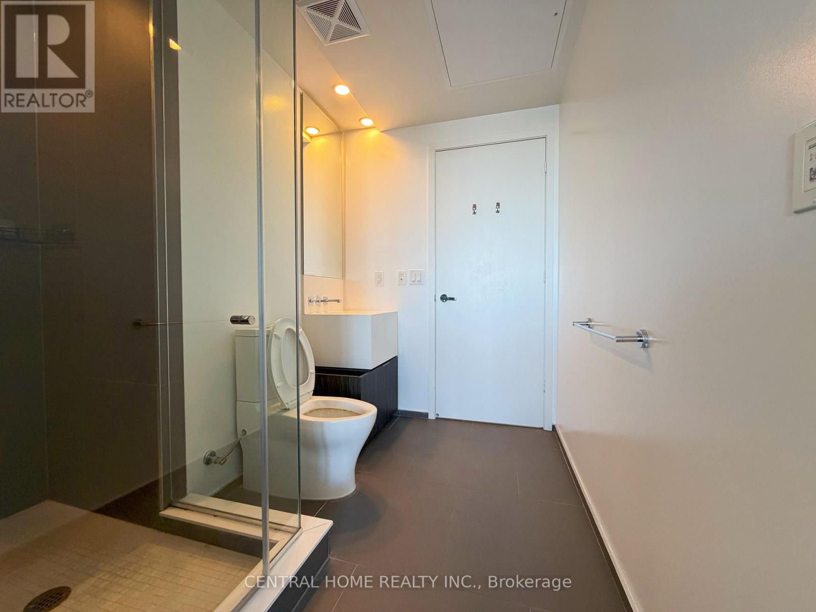 5609 - 1 Bloor Street E, Toronto, Ontario  M4W 1A9 - Photo 9 - C12454633