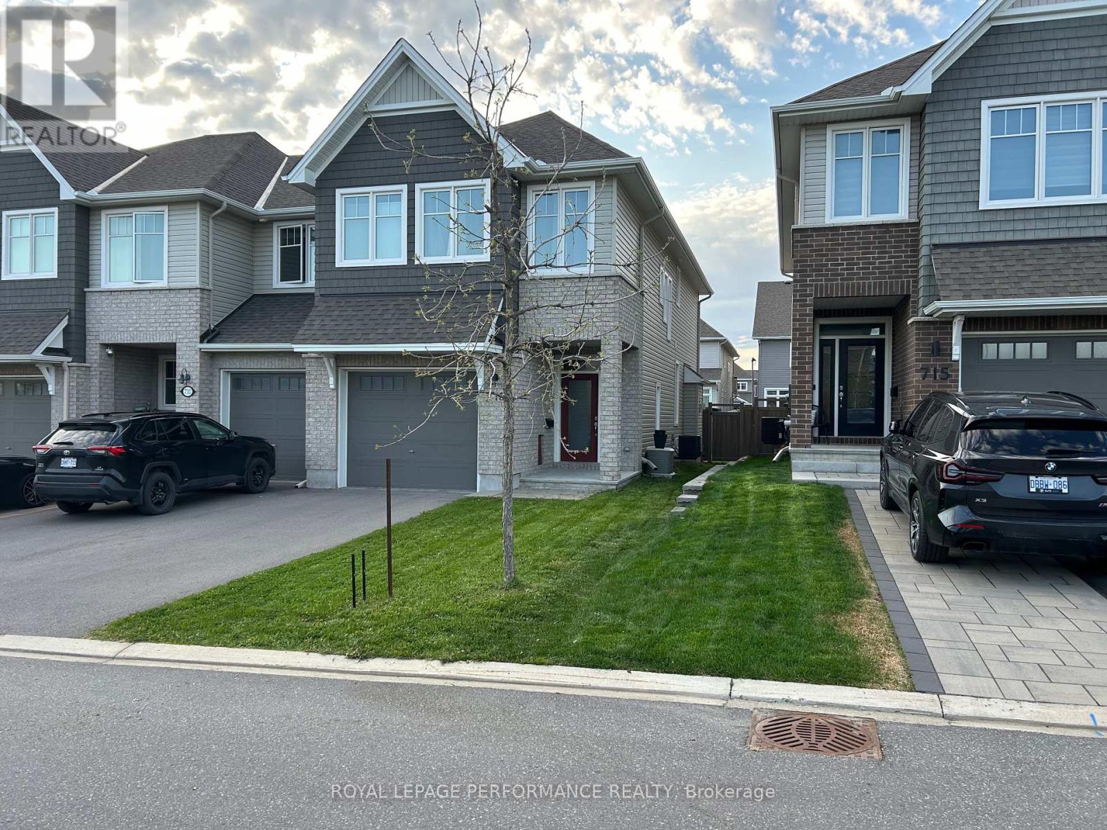 713 CAP DIAMANT WAY, Ottawa, Ontario