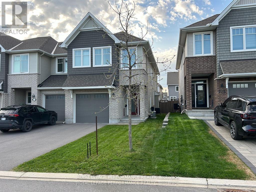 713 Cap Diamant Way, Ottawa, Ontario  K4A 1J6 - Photo 2 - X12454202