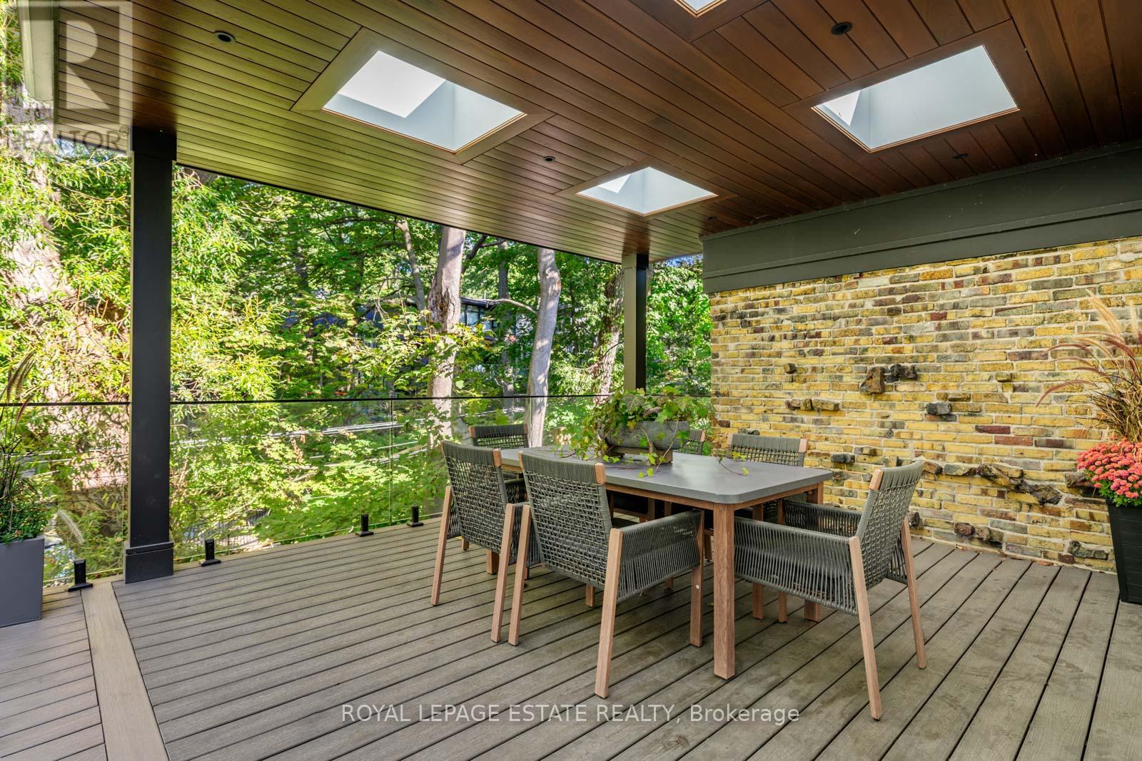 8 Crown Park Road, Toronto, Ontario  M4E 1J9 - Photo 25 - E12454647