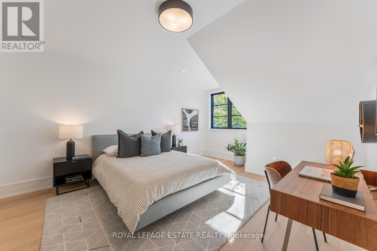 8 Crown Park Road, Toronto, Ontario  M4E 1J9 - Photo 29 - E12454647