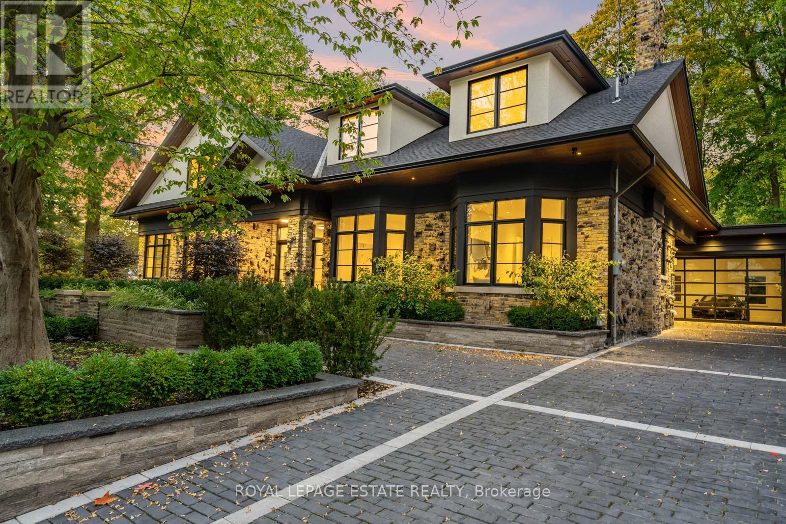 8 Crown Park Road, Toronto, Ontario  M4E 1J9 - Photo 45 - E12454647