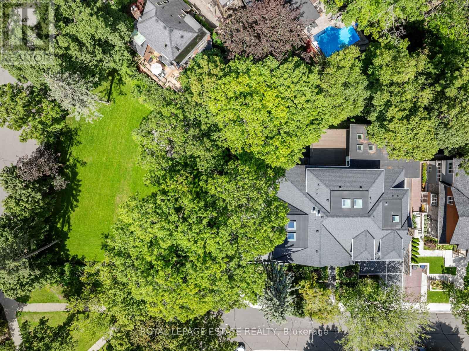 8 Crown Park Road, Toronto, Ontario  M4E 1J9 - Photo 48 - E12454647