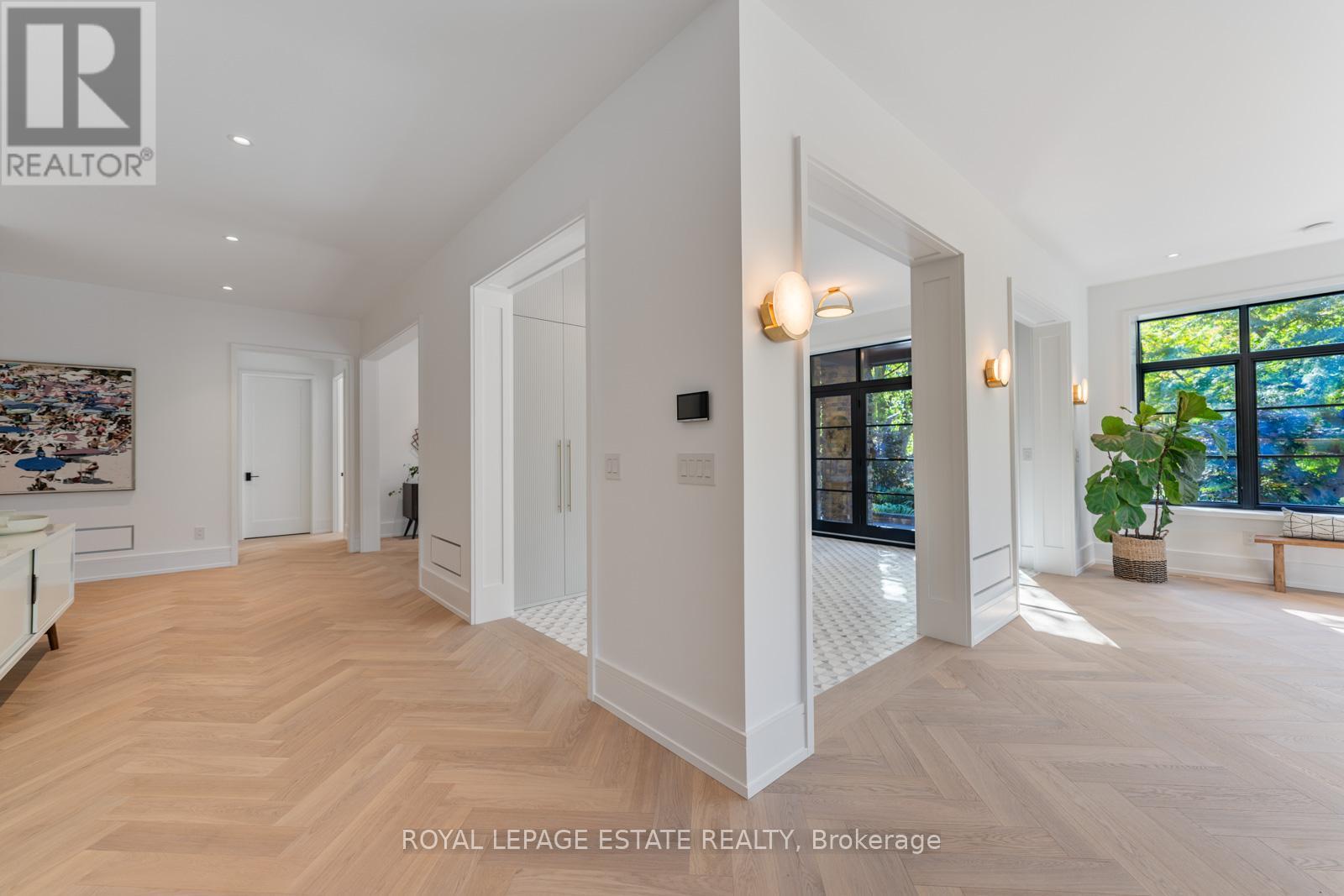 8 Crown Park Road, Toronto, Ontario  M4E 1J9 - Photo 9 - E12454647
