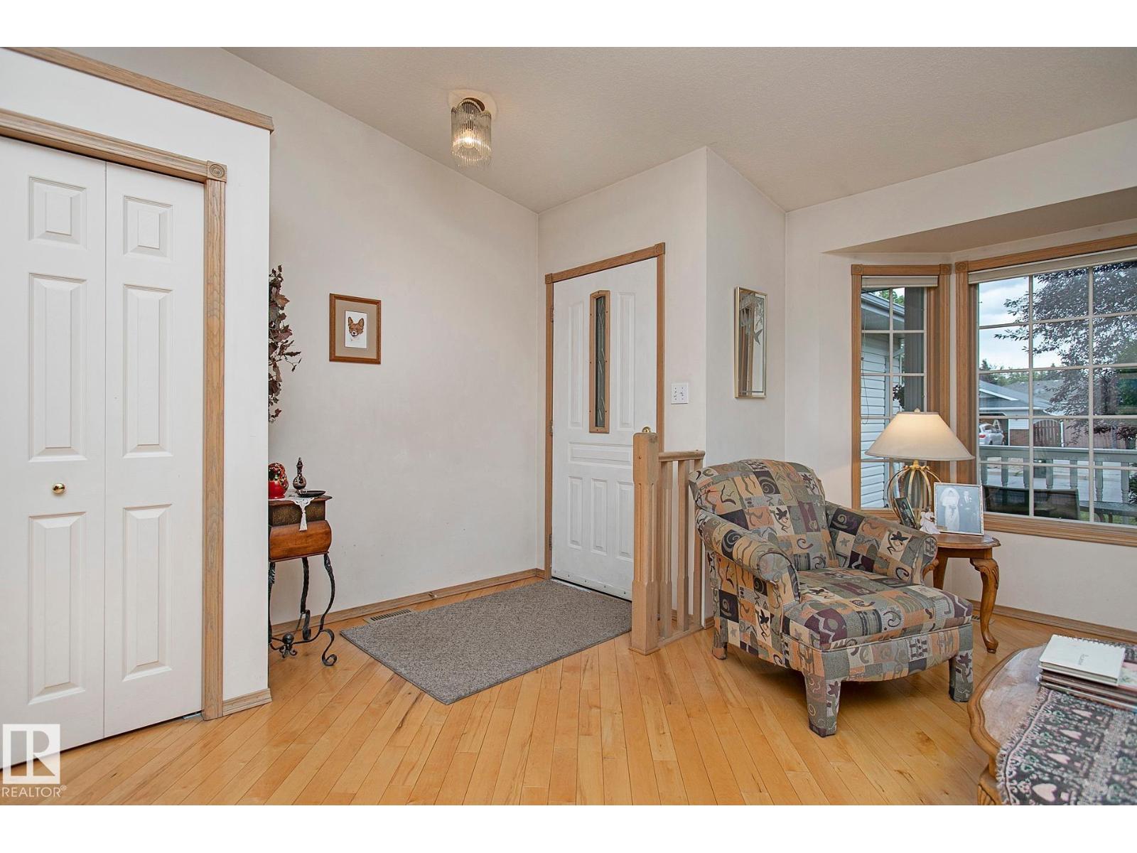 44 Charlton Rd, Sherwood Park, Alberta  T8H 1P9 - Photo 4 - E4454297