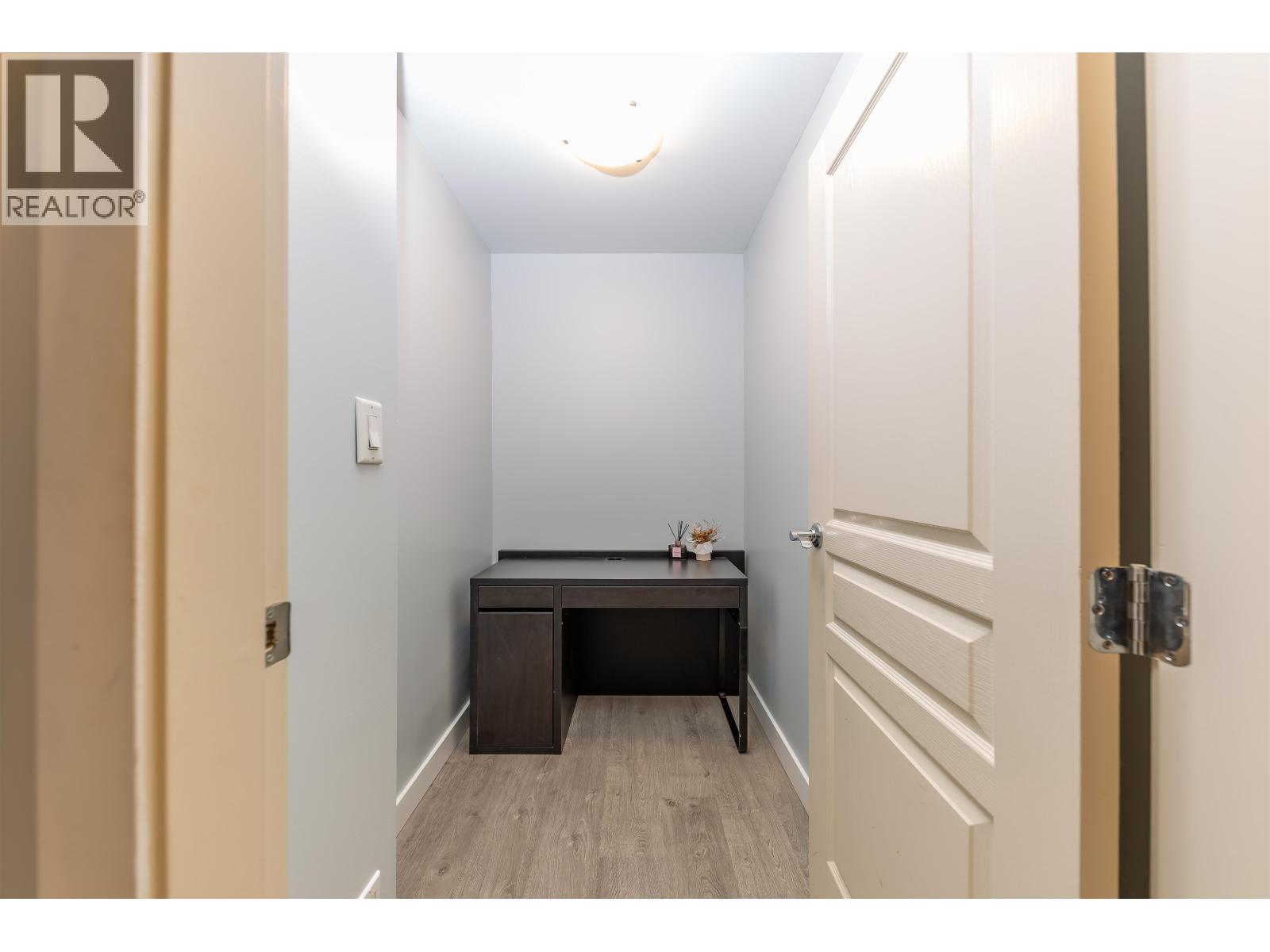 210 4028 Knight Street, Vancouver, British Columbia  V5N 5Y8 - Photo 11 - R3043628