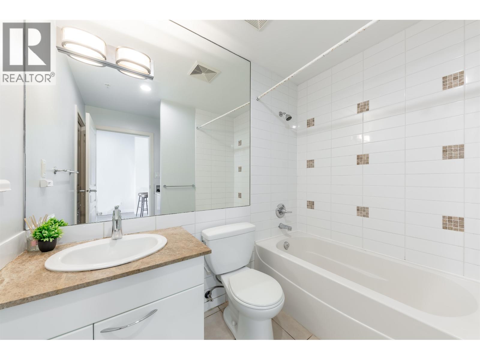 210 4028 Knight Street, Vancouver, British Columbia  V5N 5Y8 - Photo 13 - R3043628