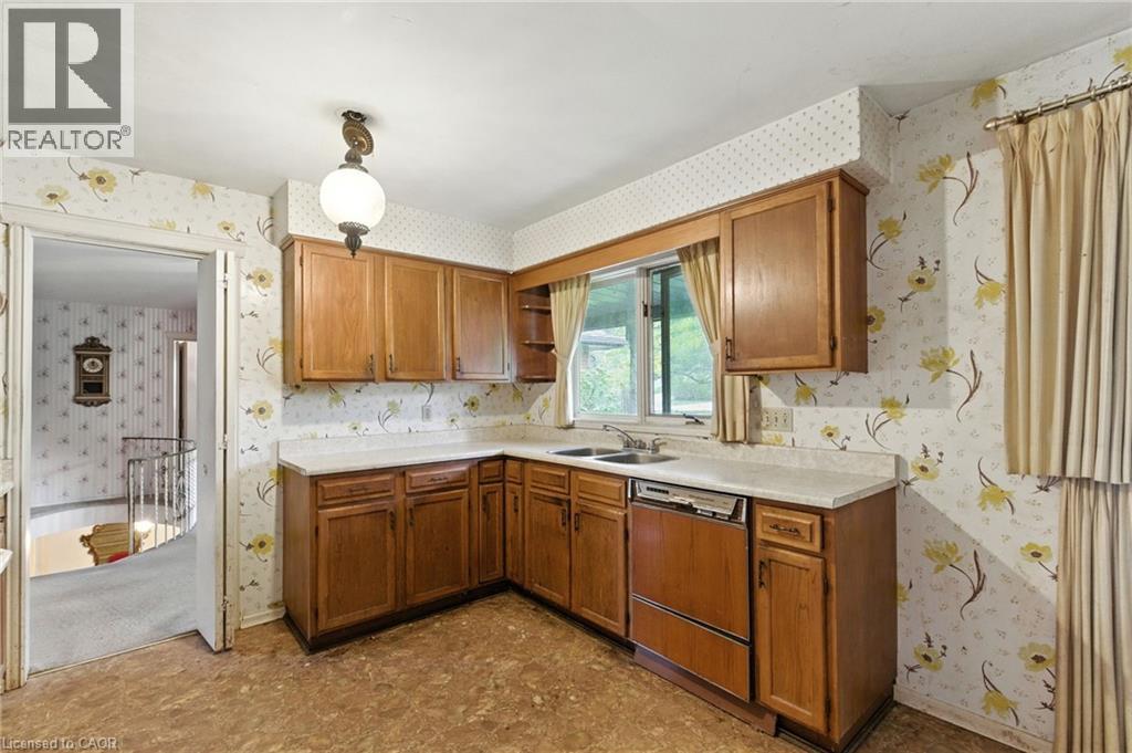 55 Overdale Avenue, Waterdown, Ontario  L9H 7G8 - Photo 9 - 40777915