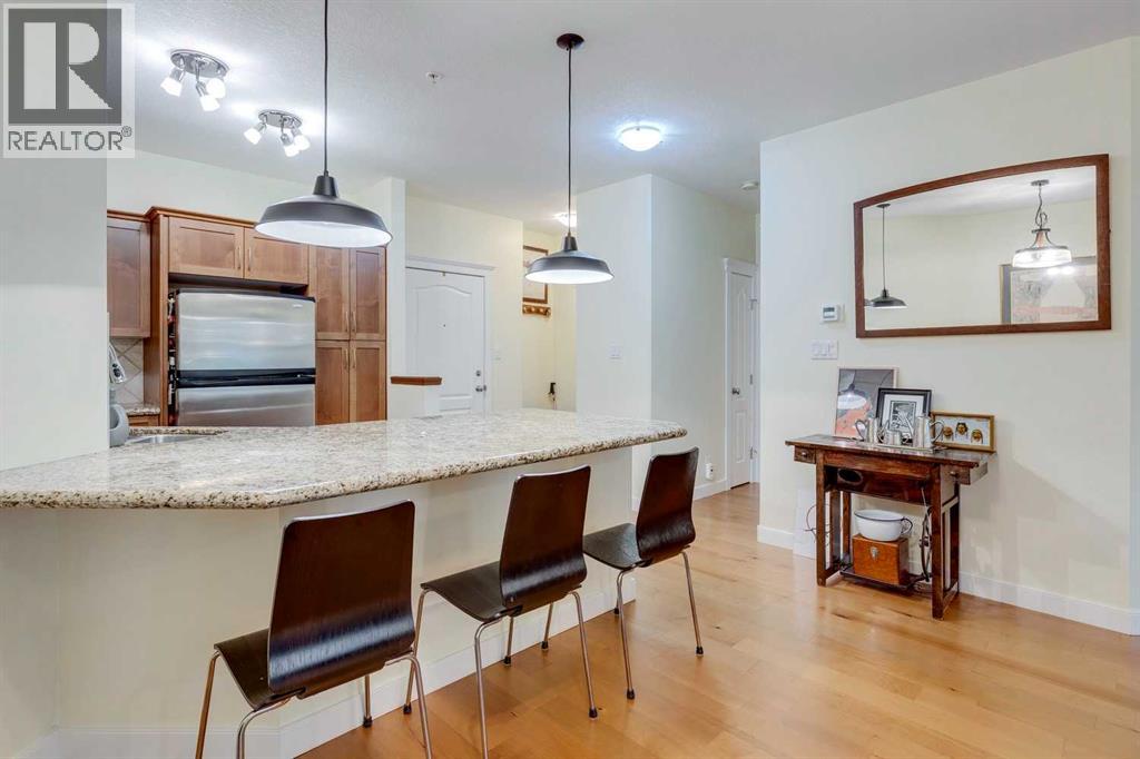 109, 10 Discovery Ridge Close Sw, Calgary, Alberta  T3H 5X3 - Photo 6 - A2260416