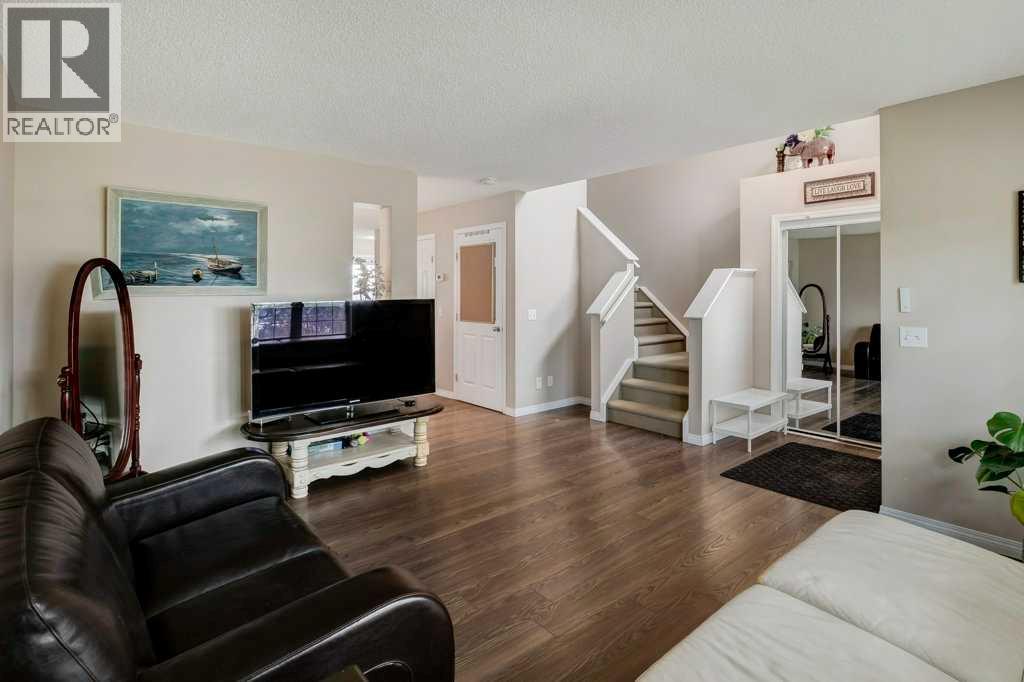 14 Everglen Manor Sw, Calgary, Alberta  t2y 5g4 - Photo 7 - A2262867