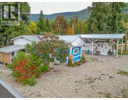 1 Robson Road, mara, British Columbia