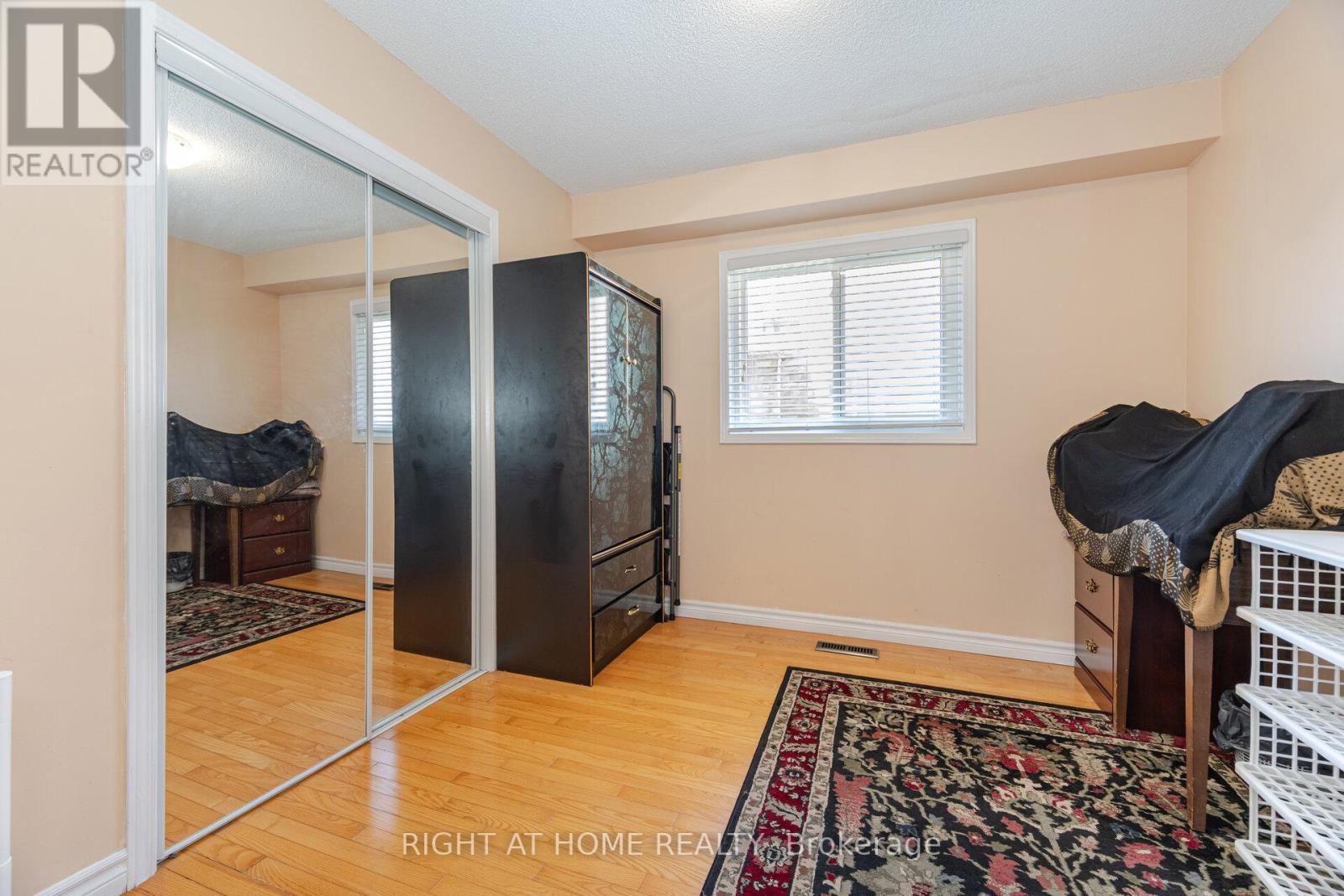 20 Erla Court, Markham, Ontario  L3S 3B3 - Photo 17 - N12454612