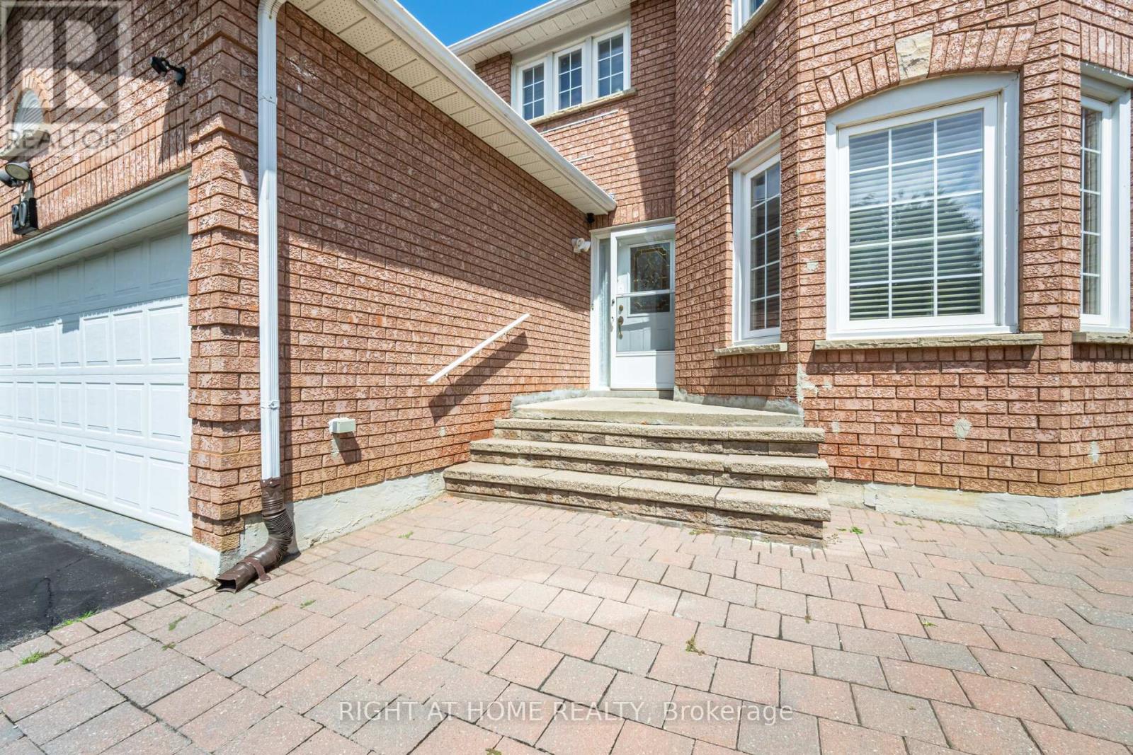 20 Erla Court, Markham, Ontario  L3S 3B3 - Photo 2 - N12454612