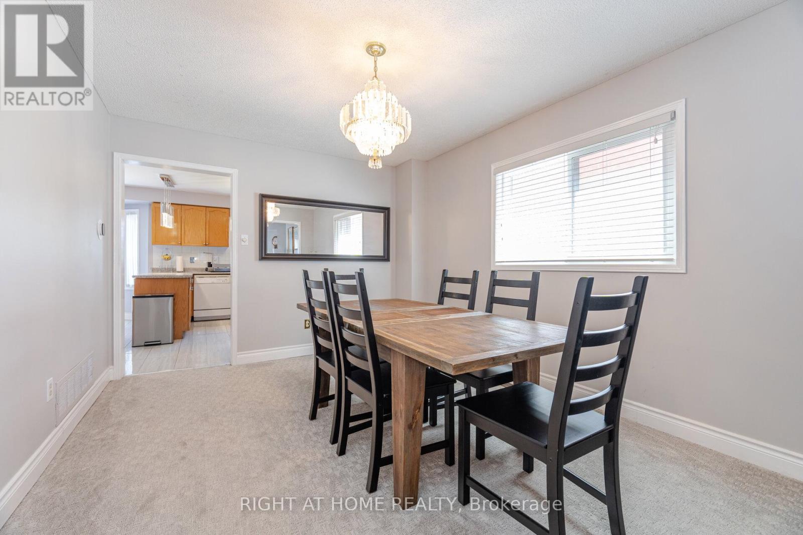 20 Erla Court, Markham, Ontario  L3S 3B3 - Photo 8 - N12454612