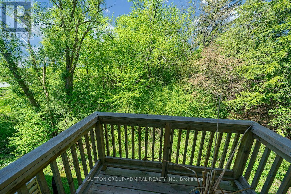 74 Old Bloomington Road, Aurora, Ontario  L4G 0M2 - Photo 25 - N12454643