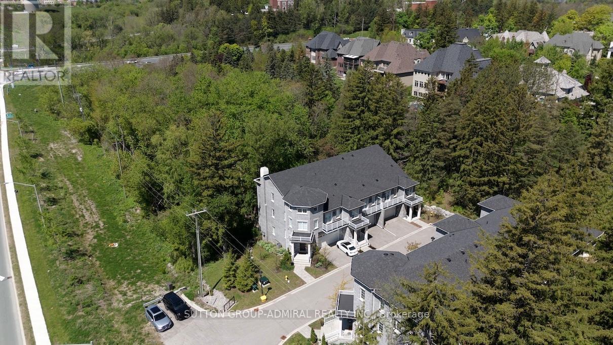 74 Old Bloomington Road, Aurora, Ontario  L4G 0M2 - Photo 4 - N12454643
