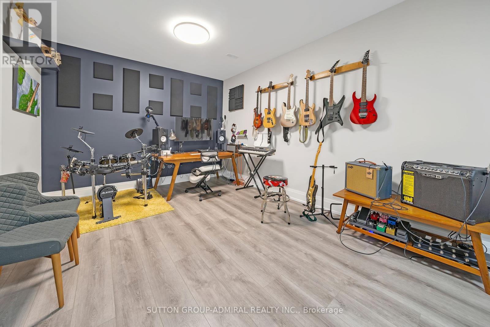 74 Old Bloomington Road, Aurora, Ontario  L4G 0M2 - Photo 40 - N12454643