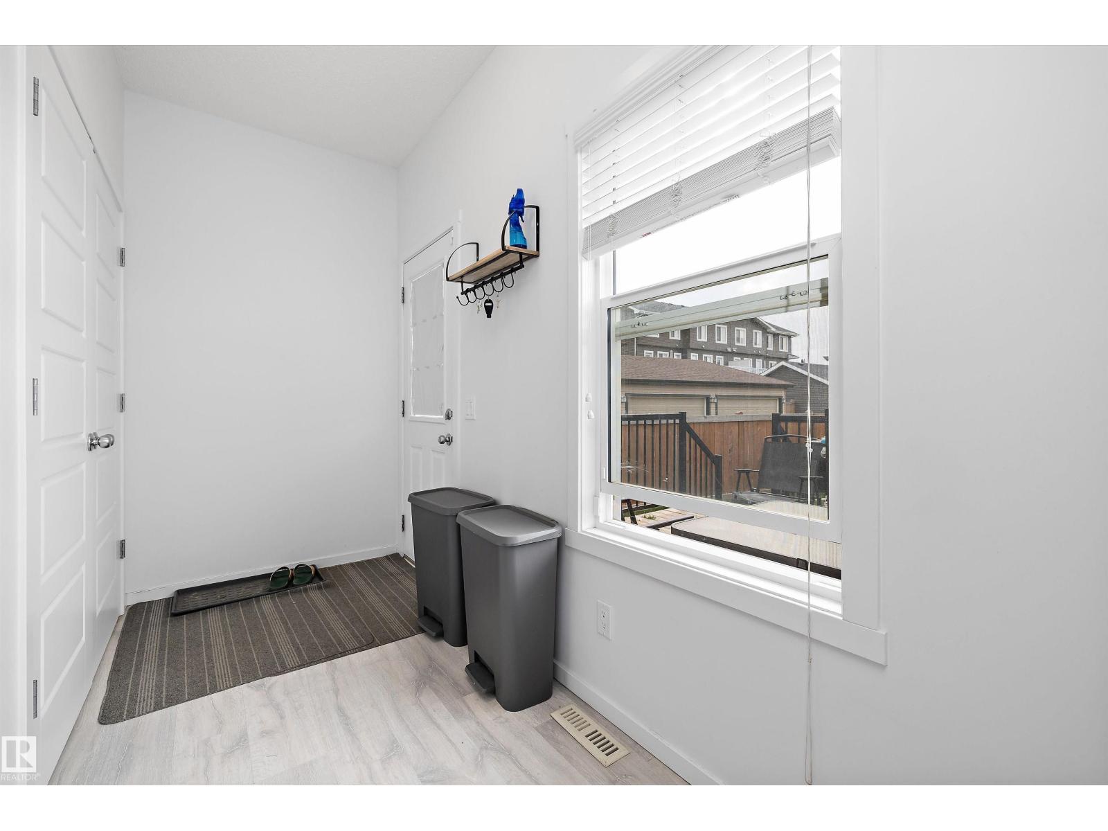 4317 Cooke Ln Sw, Edmonton, Alberta  T6W 4M7 - Photo 4 - E4461500