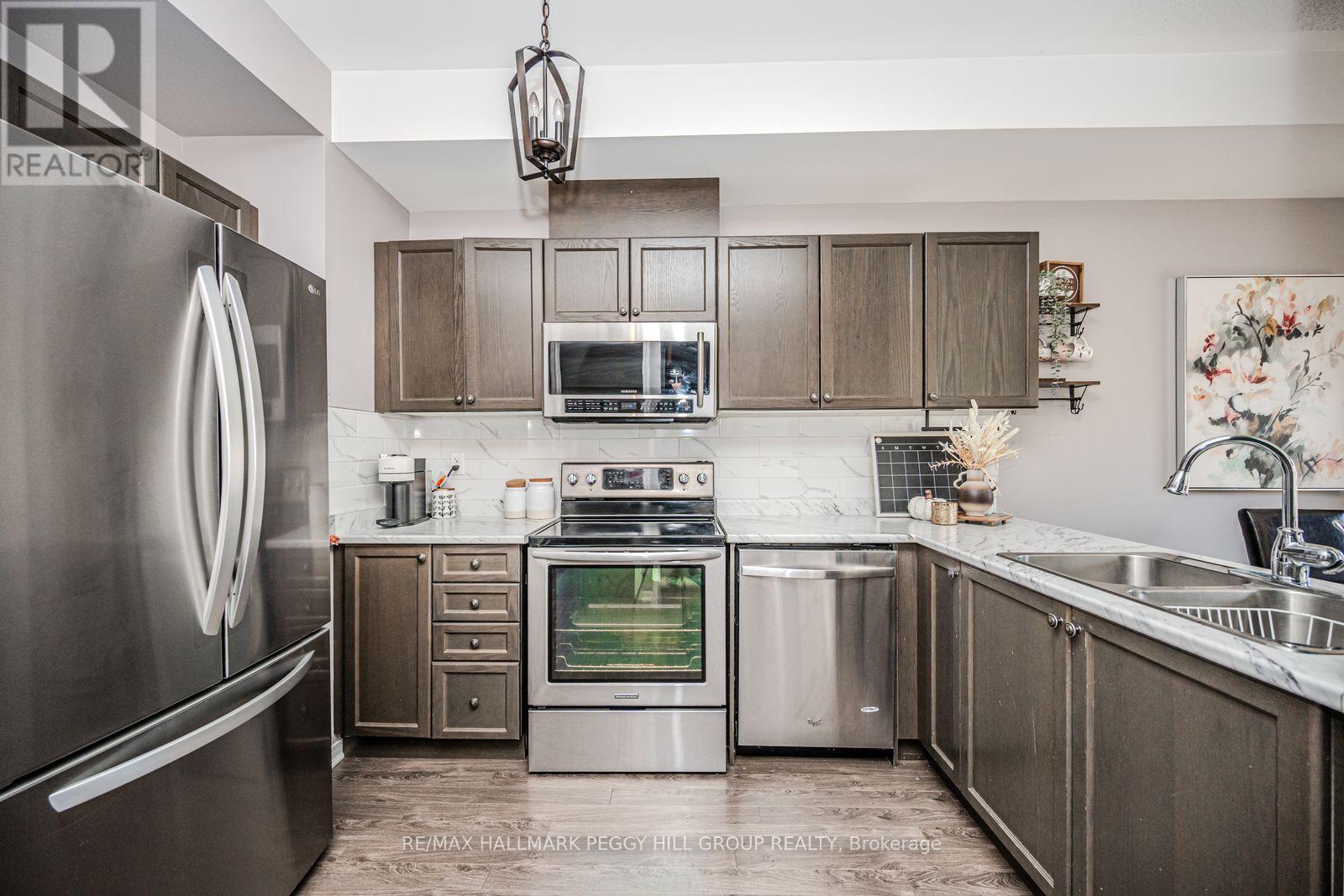47 - 175 Stanley Street, Barrie, Ontario  L4M 0G2 - Photo 4 - S12454657