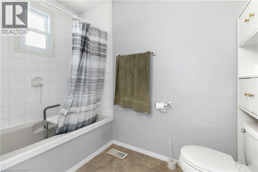 99 Dundas Street, Brantford, Ontario  N3R 1S4 - Photo 8 - 40776571