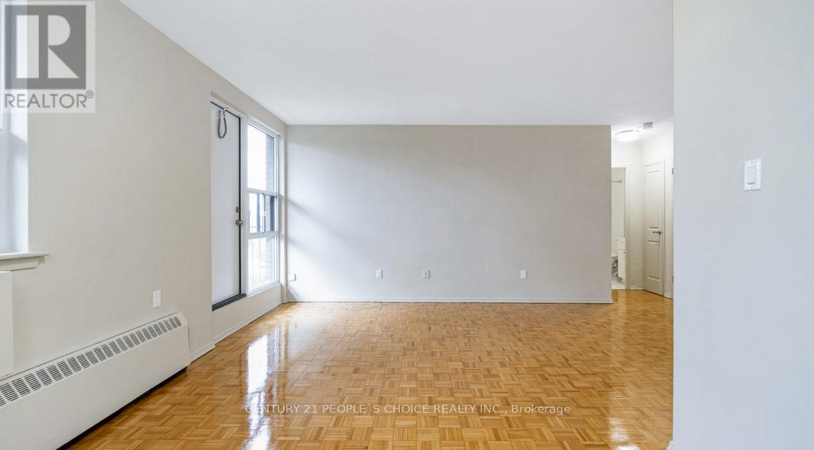 512 - 20 Paisley Boulevard W, Mississauga, Ontario  L5B 1C8 - Photo 10 - W12454600