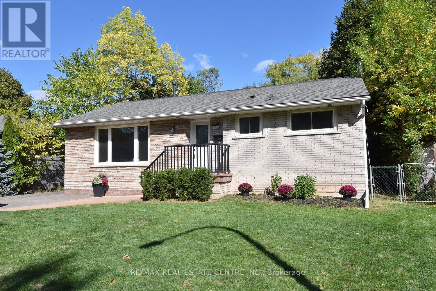 405 ERINDALE DRIVE, Burlington, Ontario