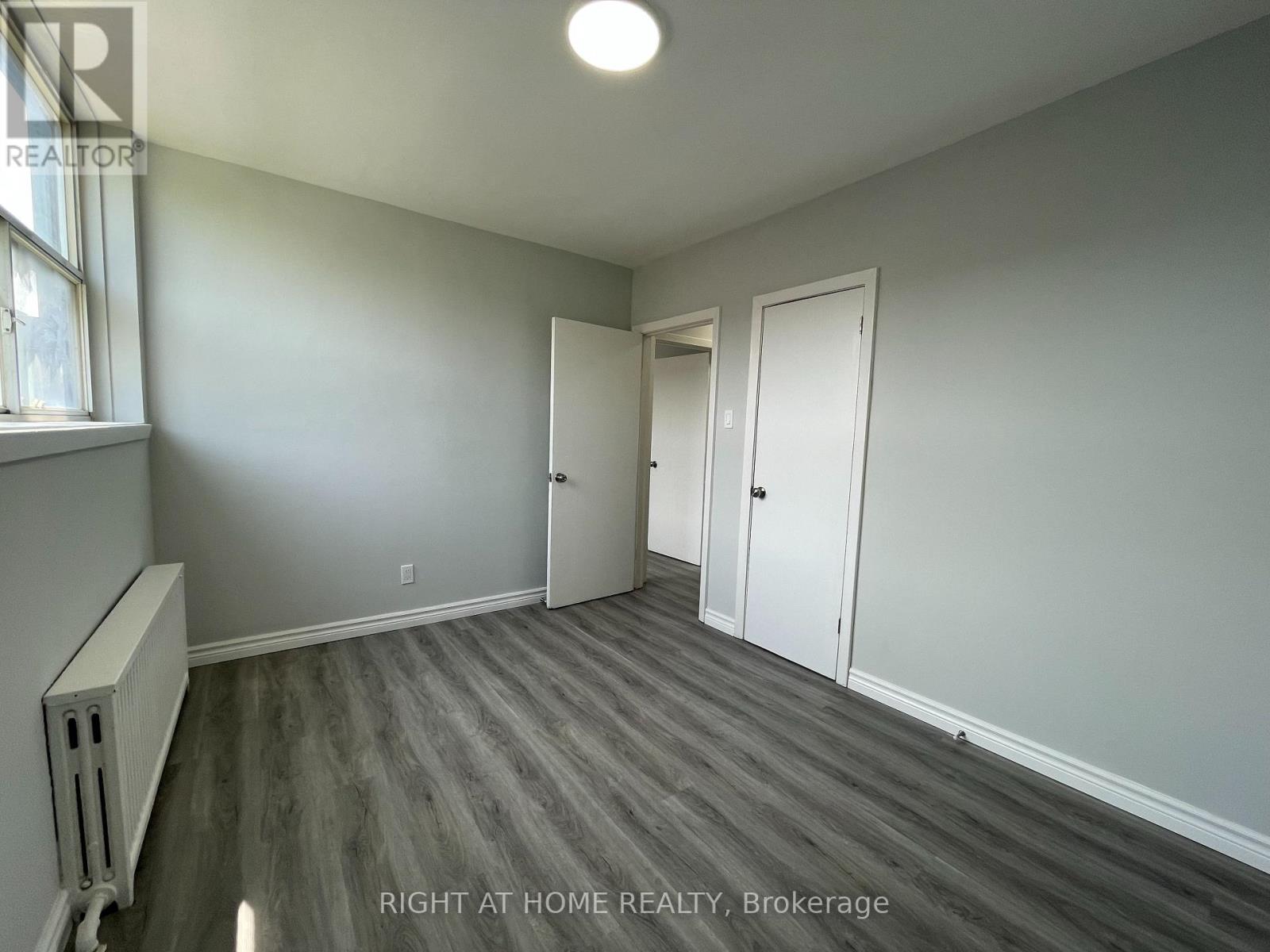 C8 - 33 Flamborough Drive, Toronto, Ontario  M6M 2R5 - Photo 15 - W12454629